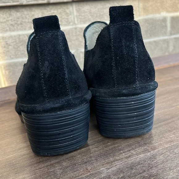 Fly London Black Suede Low-Ankle Slip-on Bootie Size 39 - Picture 2 of 11